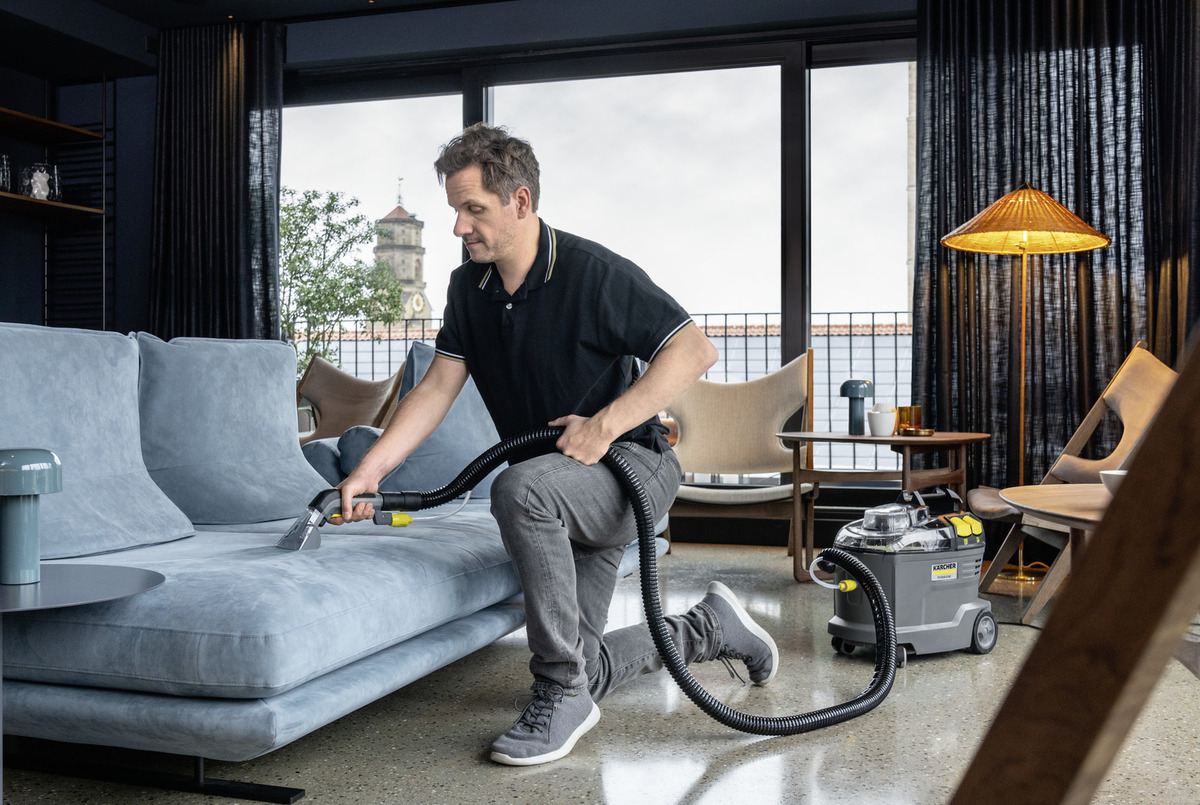 Karcher%20Puzzi%208/1%20%20Halı%20ve%20Koltuk%20Yıkama%20Makinesi